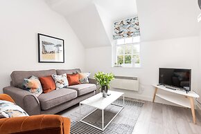 Host Stay Feversham House