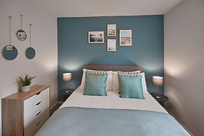 Host Stay Shipwrights