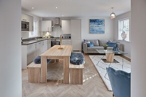 Host Stay Shipwrights