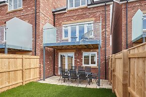 Host Stay Highfield House