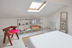 Host Stay Emerald Residence