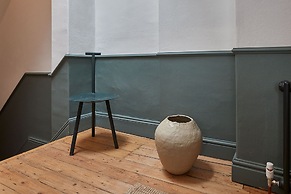 Host Stay Emerald Residence