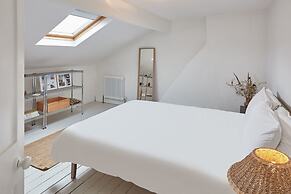 Host Stay Emerald Residence