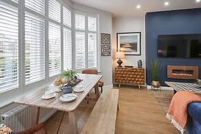 Host Stay Green View