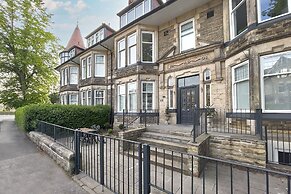 Host Stay Green View