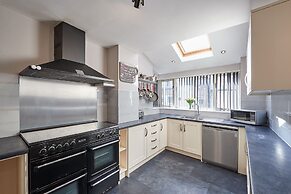 Host Stay Rosedale House