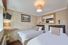 Host Stay Rosedale House