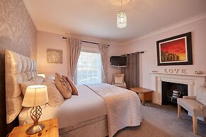 Host Stay Rosedale House