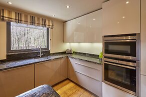 Host Stay Shunner Howe Lodge