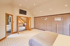 Host Stay Shunner Howe Lodge