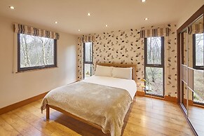 Host Stay Shunner Howe Lodge