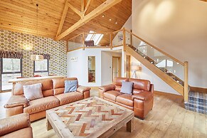 Host Stay Shunner Howe Lodge