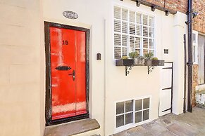 Host Stay Thimble Cottage