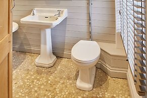 Host Stay Austen House