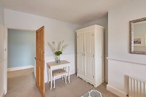 Host Stay Austen House