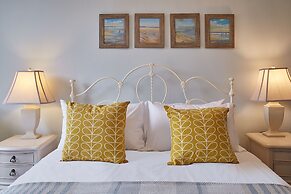 Host Stay Austen House