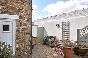 Host Stay Wood Street Cottage