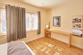 Host Stay The Scuttlebutt Townhouse