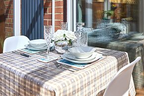 Host Stay Beatrice Little Duckling