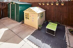 Host Stay Beatrice Little Duckling