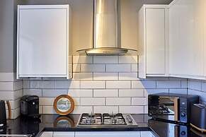 Host Stay Beatrice Little Duckling