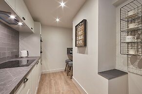 Host Stay Laguz The Merchants Quarters