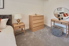 Host Stay Seaview Retreat