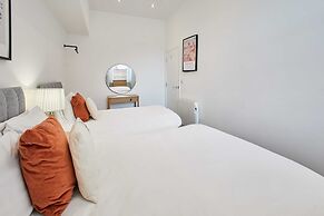 Host Stay Seaview Retreat