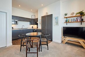 Host Stay Seaview Retreat