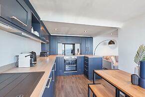 Host Stay Pier View Penthouse