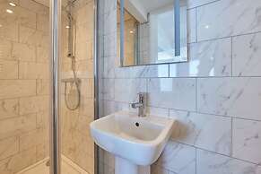 Host Stay Pier View Penthouse