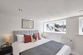 Host Stay Pier View Penthouse