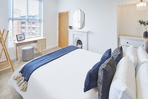 Host Stay Licence to Chill