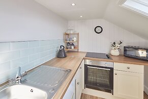 Host Stay Cooks Cabin