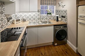 Host Stay The Green Door