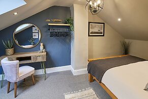 Host Stay The Green Door