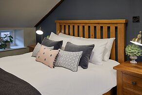 Host Stay The Green Door