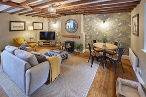 Host Stay The Green Door