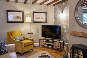 Host Stay The Green Door