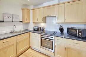 Host Stay Freshwater View