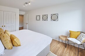 Host Stay Freshwater View