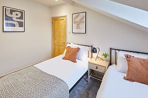 Host Stay Clifton House