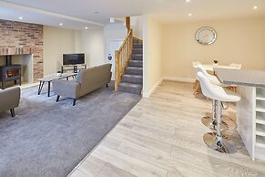 Host Stay The Cottage Bagdale Hall