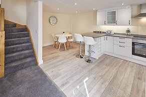 Host Stay The Cottage Bagdale Hall