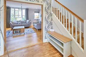 Host Stay River View