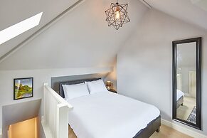 Host Stay River View