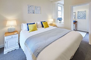 Host Stay Rockpool