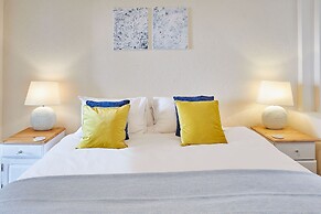Host Stay Rockpool