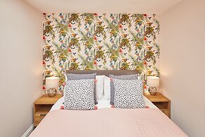 Host Stay The Milton