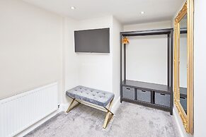 Host Stay The Milton